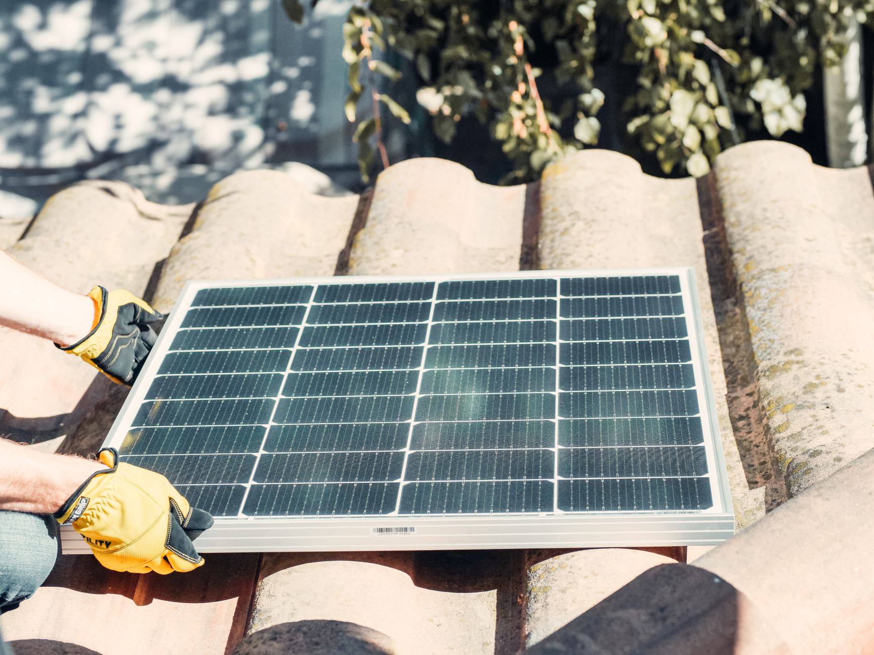 Installateur panneaux solaires équipe à Toulon